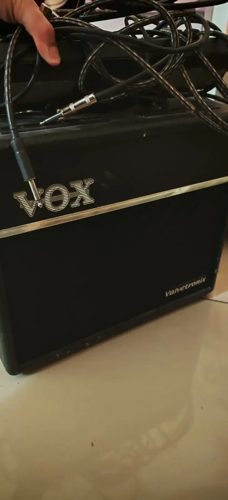 Amplificador de guitarra Vox VT20+ con pedalera - 4