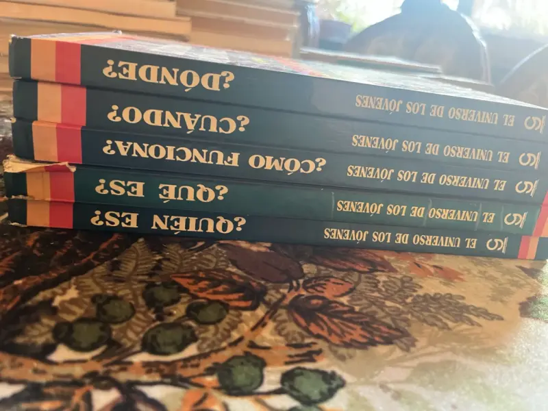 Colección de libros 'El Universo de los Jóvenes' - 6
