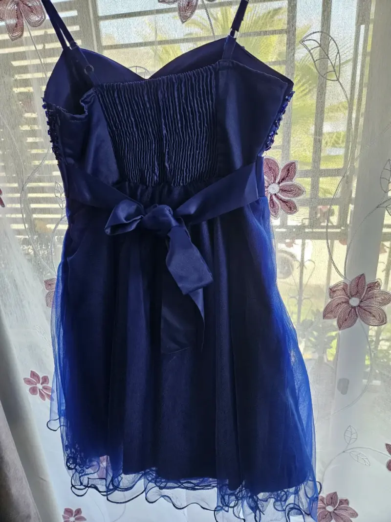 Vestido de fiesta azul con lentejuelas - 4