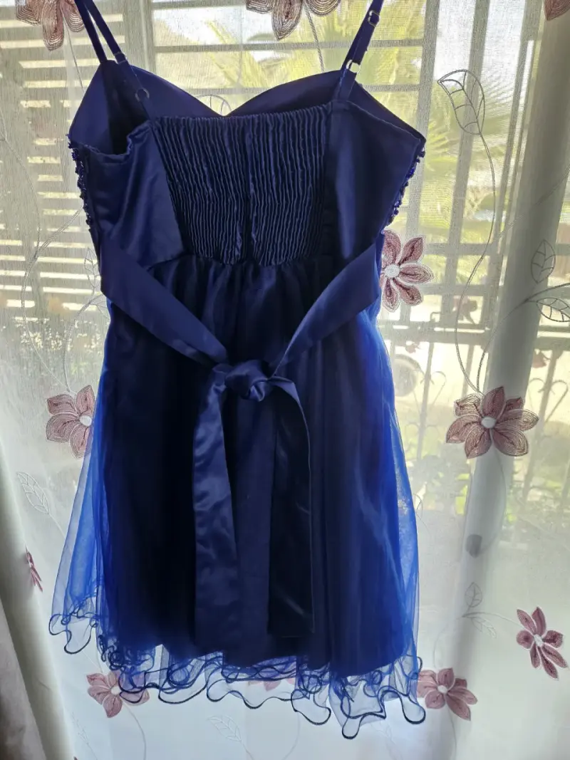 Vestido de fiesta azul con lentejuelas - 5