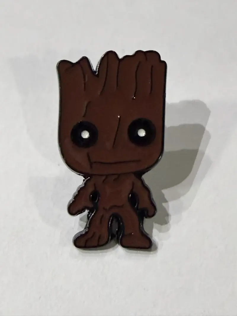 Set de pines de personajes de cómics