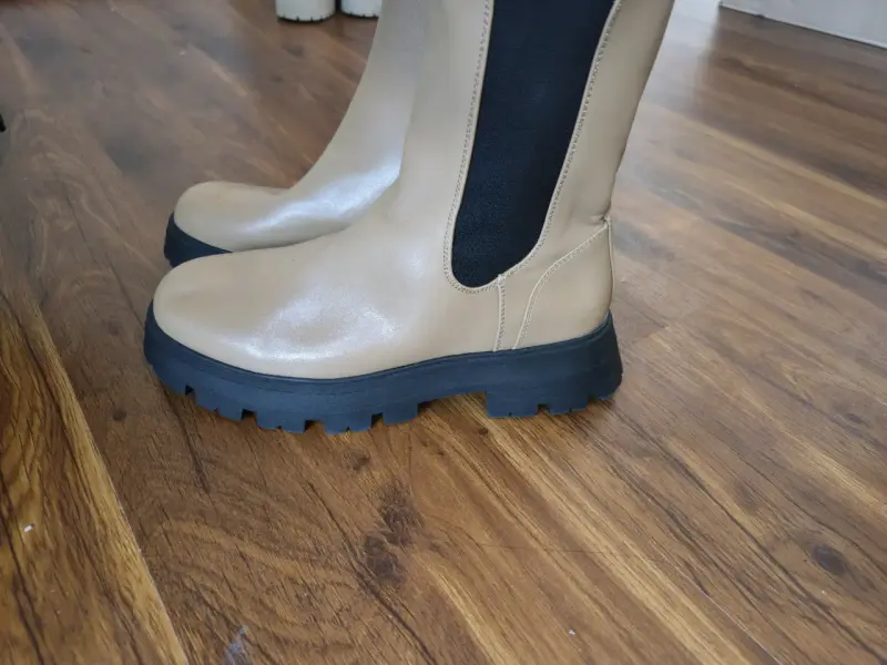 Botines de cuero beige con suela gruesa - 3
