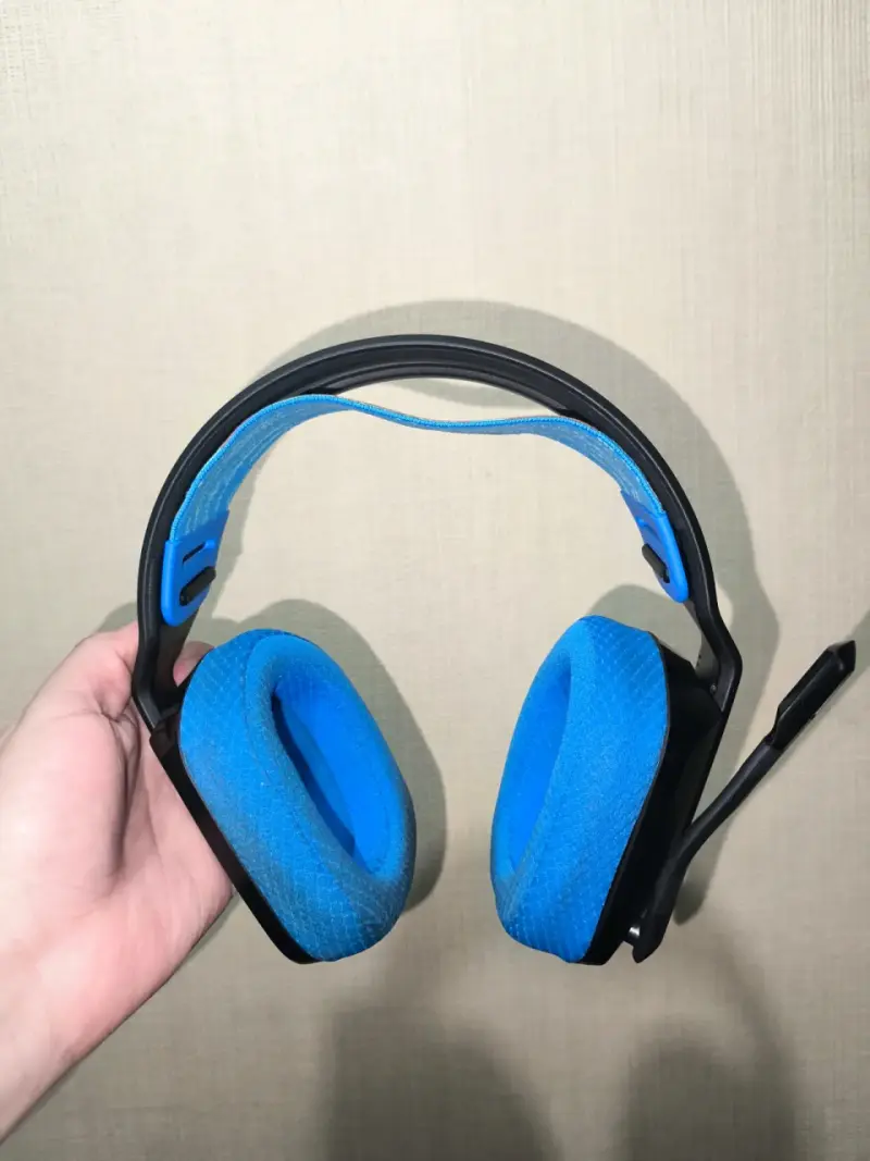 Audífonos inalámbricos Logitech G535 para gaming - 4