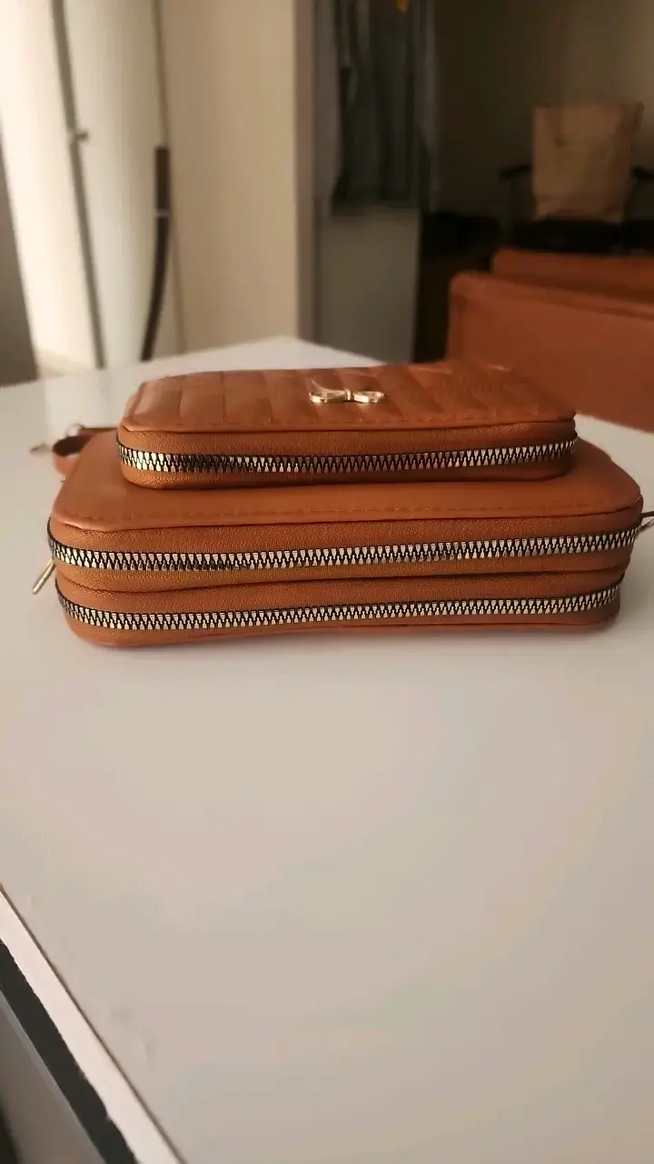 Cartera de cuero sintético marrón estilo billetera - 4