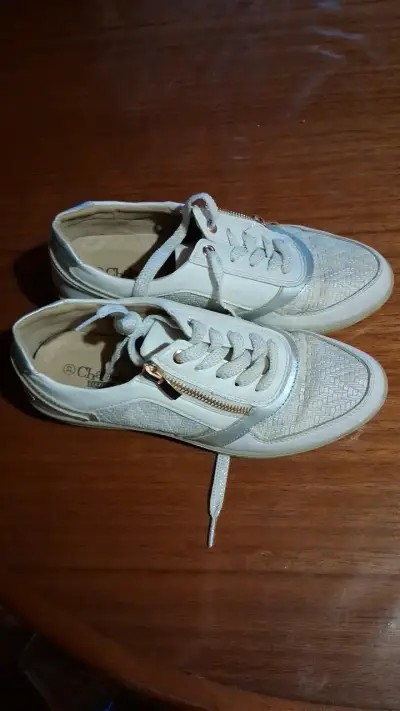 Zapatillas blancas con cierre lateral para mujer - miniatura 1