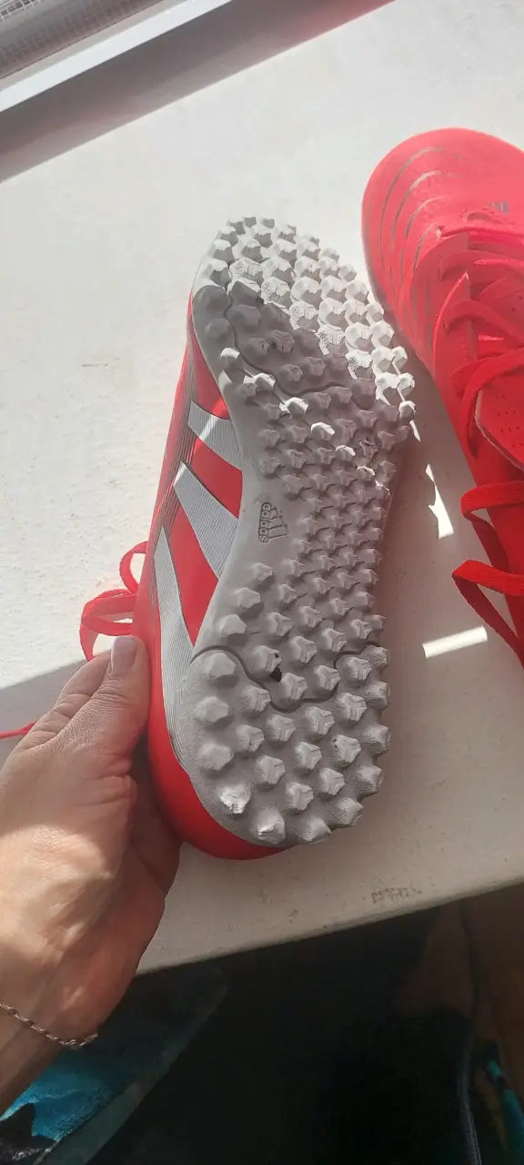 Zapatillas de fútbol Adidas Predator rojas - 4
