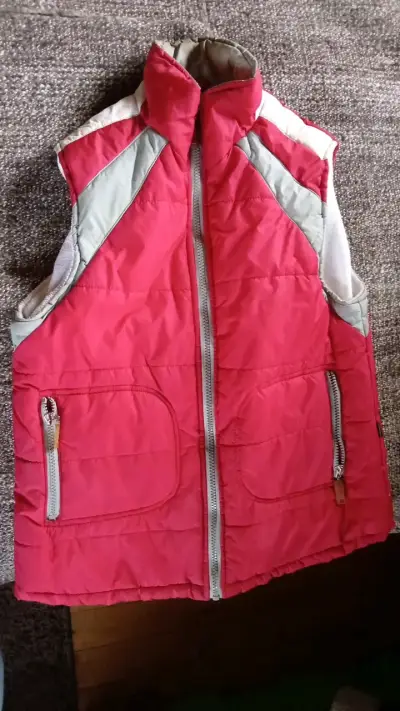 Chaleco acolchado rojo para niños - miniatura 1