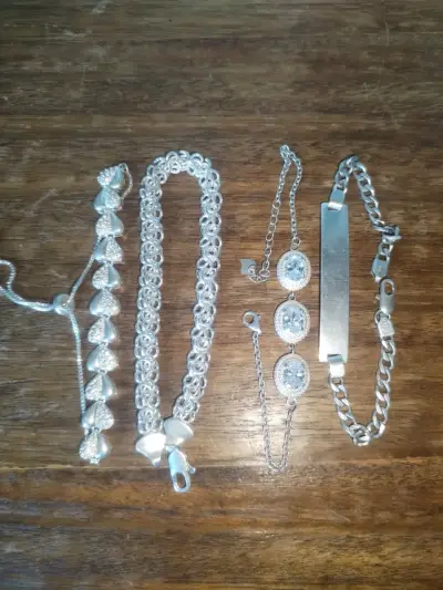 Conjunto de pulseras y collares de plata variados - miniatura 2