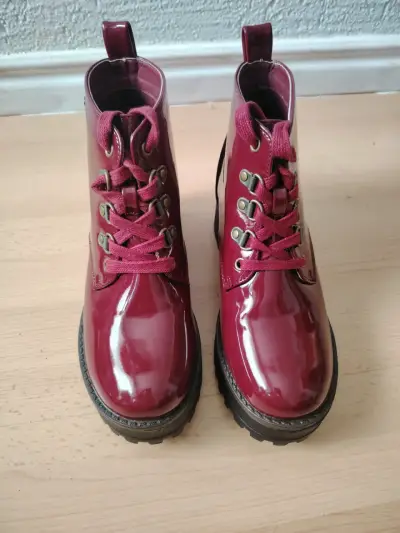 Botines burdeos de charol con plataforma - miniatura 3