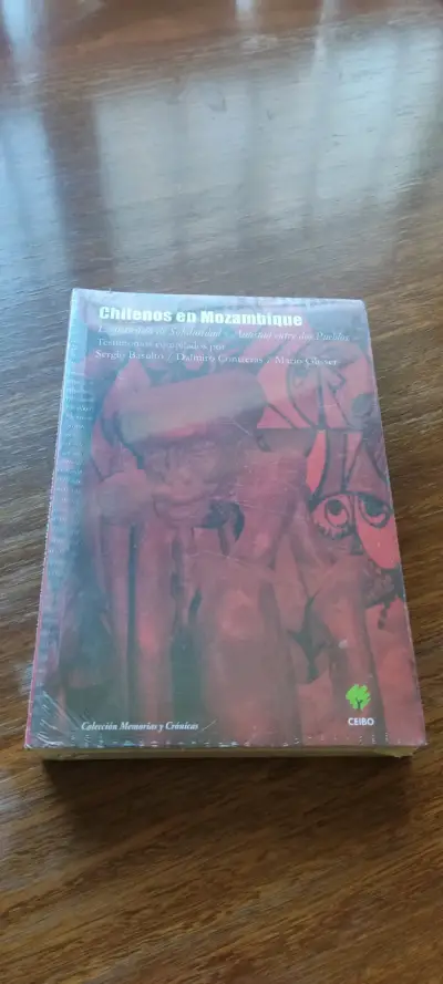 Libro 'Chilenos en Mozambique' nuevo - miniatura 1