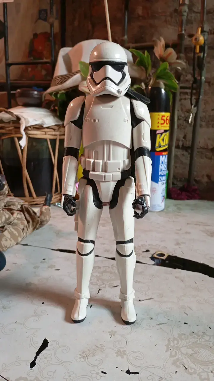 Figura de acción Stormtrooper Star Wars - 1