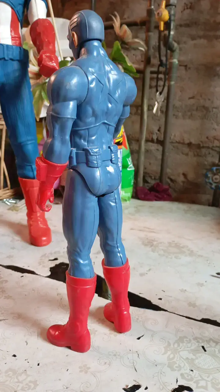 Figura de acción Capitán América 30 cm - 2