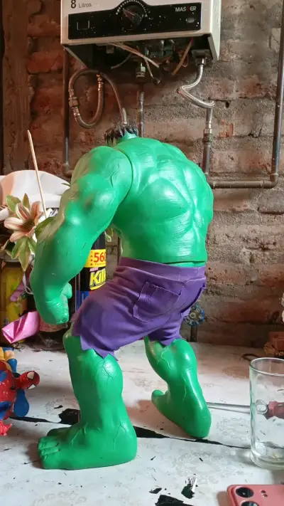 Figura de acción Hulk grande - miniatura 2