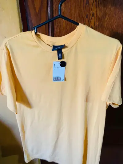 Polera Amarilla H&M Regular Fit Talla XS Nueva - miniatura 1