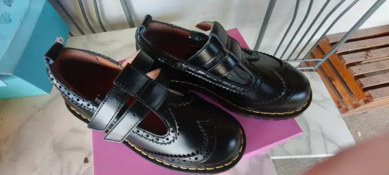 Zapatos de cuero negro estilo brogue para mujer - 3