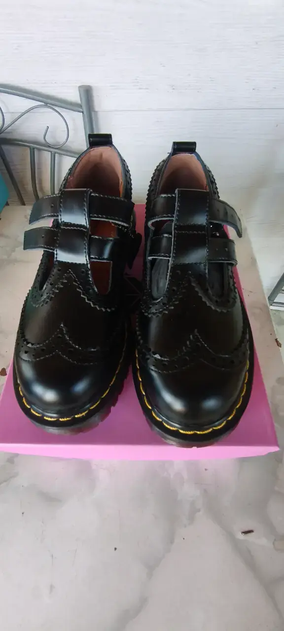 Zapatos de cuero negro estilo brogue para mujer - 4