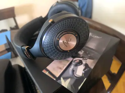 Auriculares Focal Celestee Over-Ear cerrados - miniatura 1