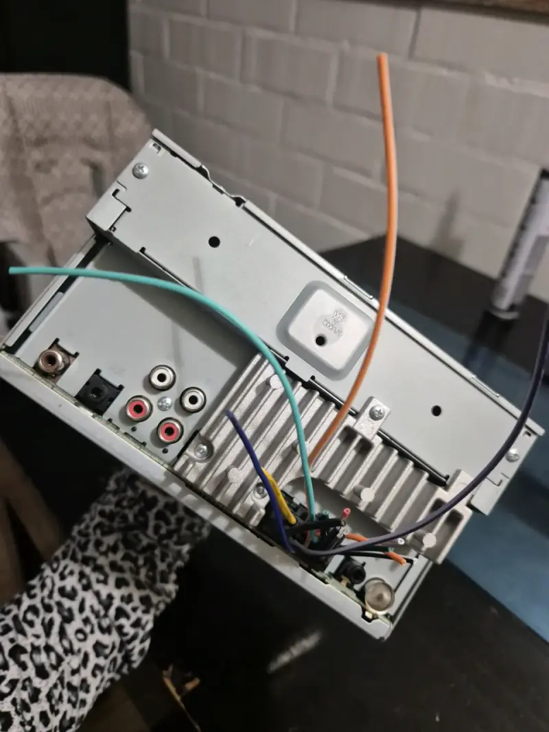 RADIO PIONEER DMH-G225BT táctil - 4