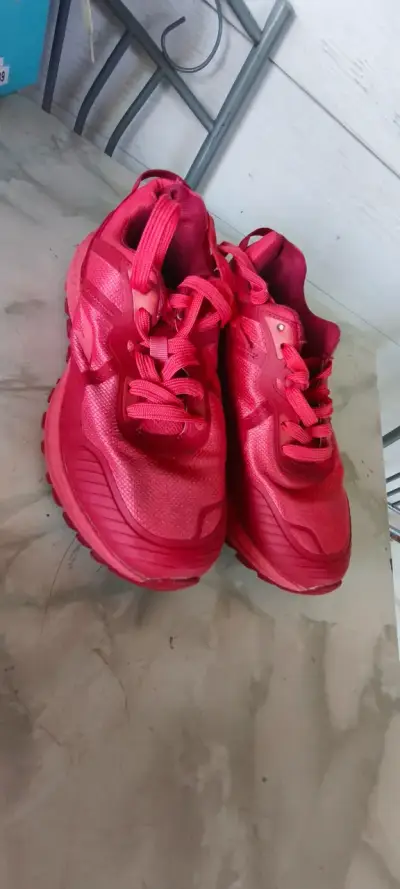 Zapatillas deportivas rojas para mujer - miniatura 1