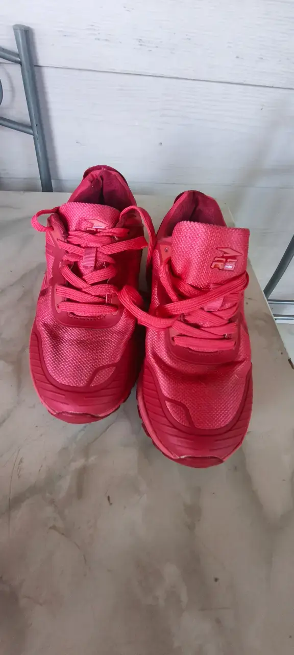 Zapatillas deportivas rojas para mujer - 2