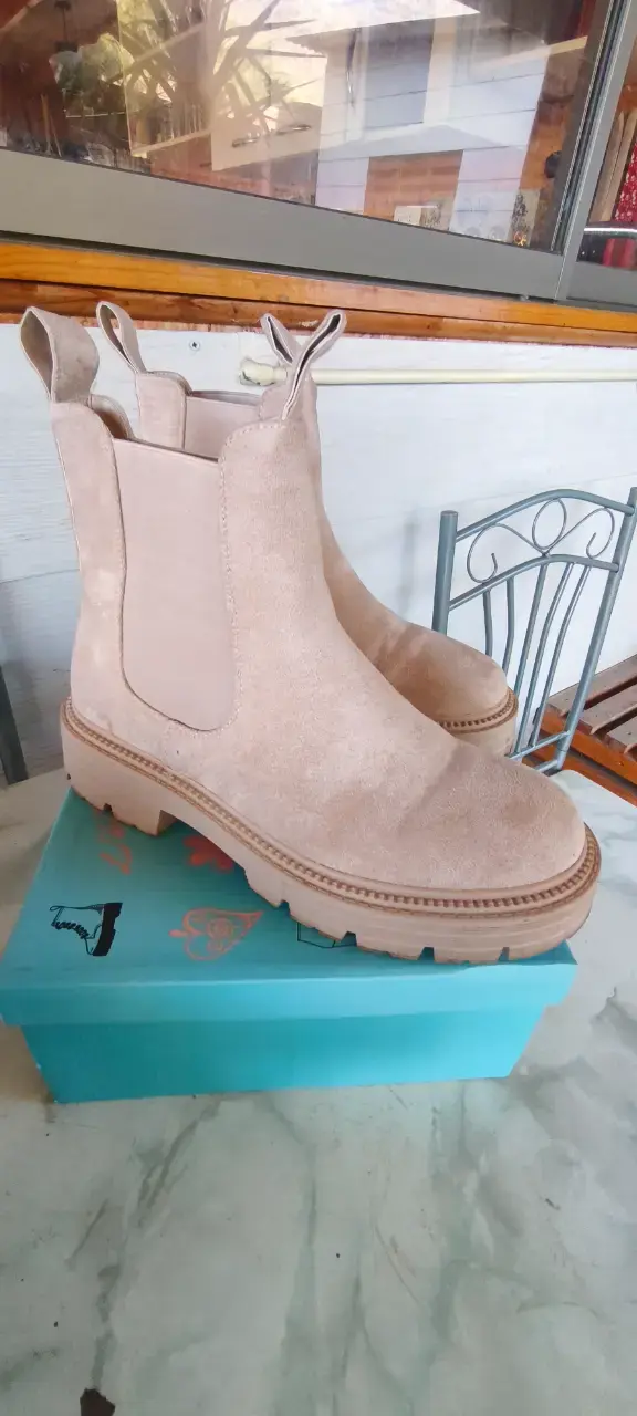Botines de gamuza beige para mujer - 2