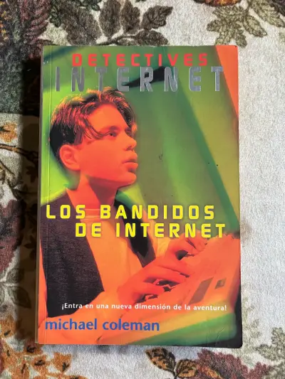 Libro Detectives Internet: Los Bandidos de Internet - miniatura 1