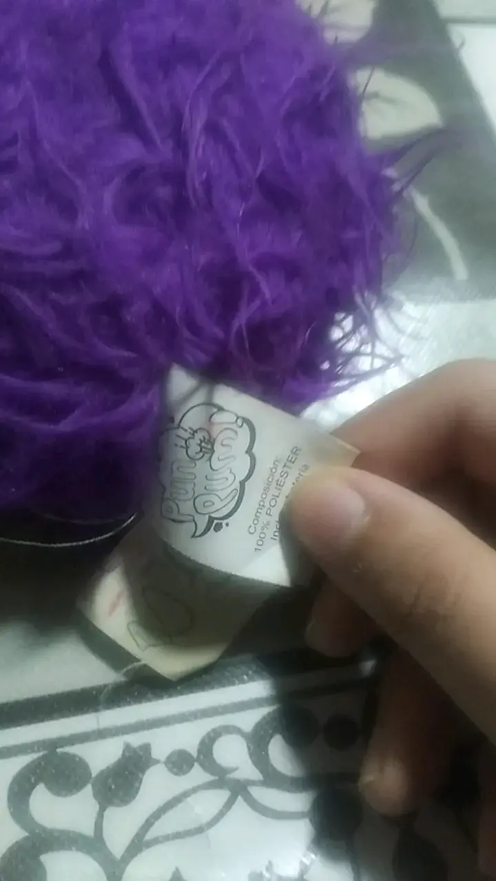 Peluche monstruo morado con un ojo - 3