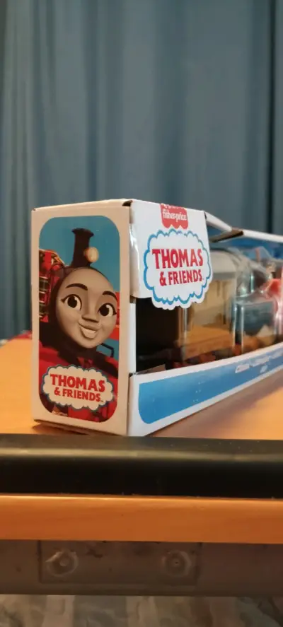 Tren motorizado Thomas & Friends Nia - miniatura 3