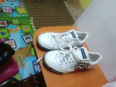 Zapatillas blancas Dolce & Gabbana con diseño gráfico - miniatura 2
