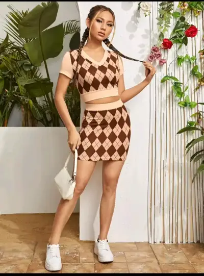 Conjunto de falda y top a cuadros marrón - miniatura 1