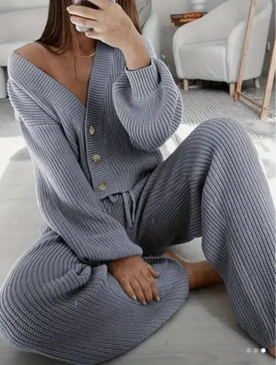 Conjunto de punto gris para mujer - miniatura 1