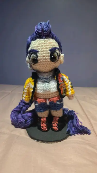 Muñeca Amigurumi Rumi de Kpop Demon Hunters - miniatura 1