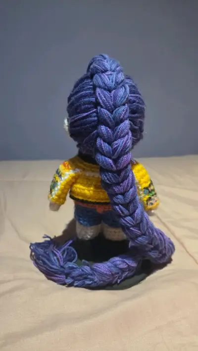 Muñeca Amigurumi Rumi de Kpop Demon Hunters - miniatura 3