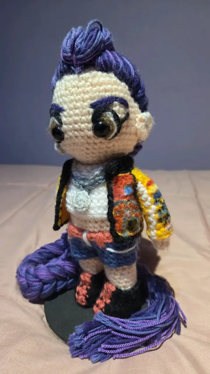 Muñeca Amigurumi Rumi de Kpop Demon Hunters - 5