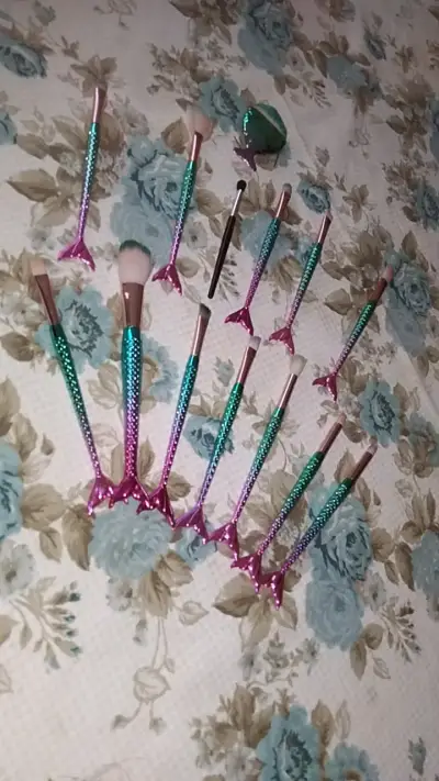 Set de brochas de maquillaje estilo sirena - miniatura 1
