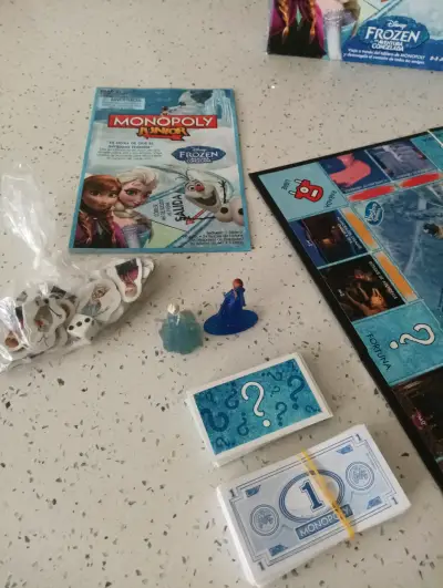 Juego de Mesa Monopoly Junior Frozen para Niños - miniatura 4