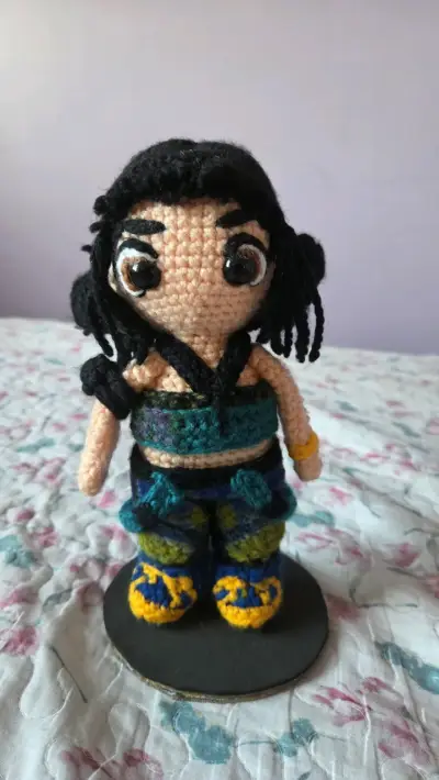 Muñeco Amigurumi Zoey de Kpop Demon Hunters - miniatura 1