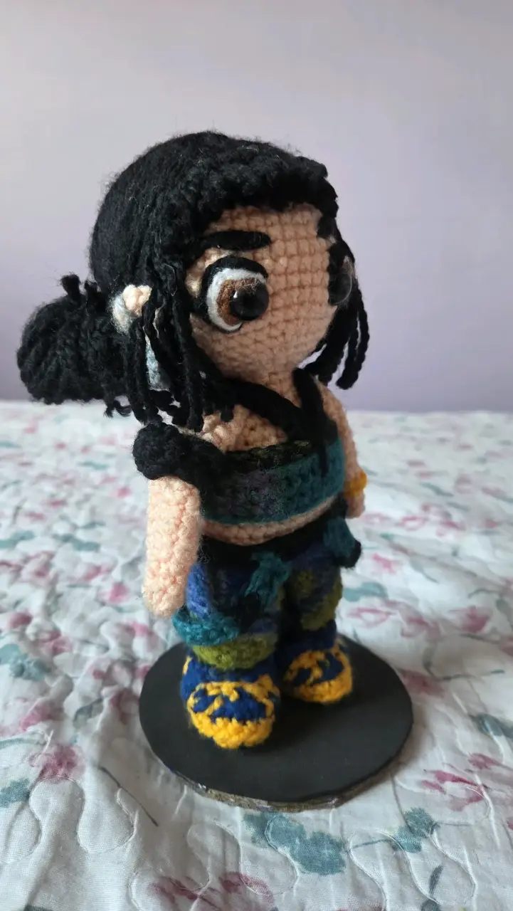 Muñeco Amigurumi Zoey de Kpop Demon Hunters - 2