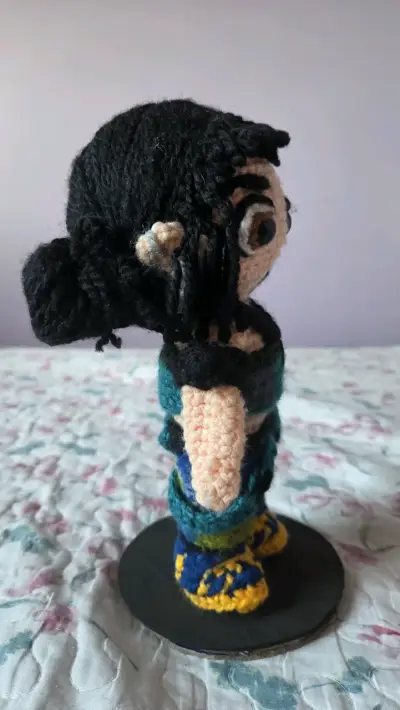 Muñeco Amigurumi Zoey de Kpop Demon Hunters - miniatura 3