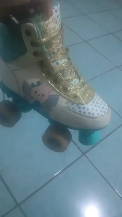 Patines de cuatro ruedas para niños con diseño de gatito - miniatura 2