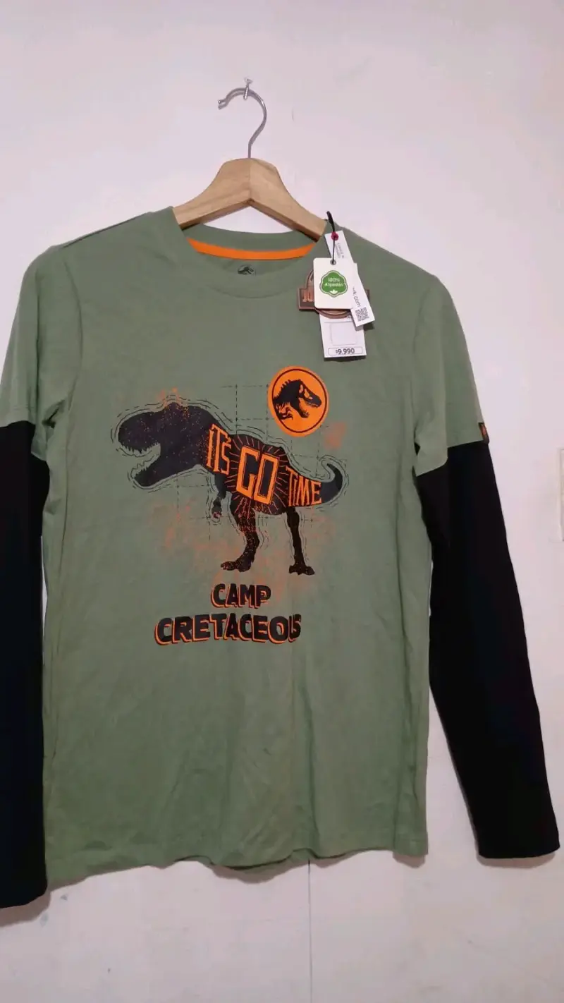 Polera Jurassic World talla 14