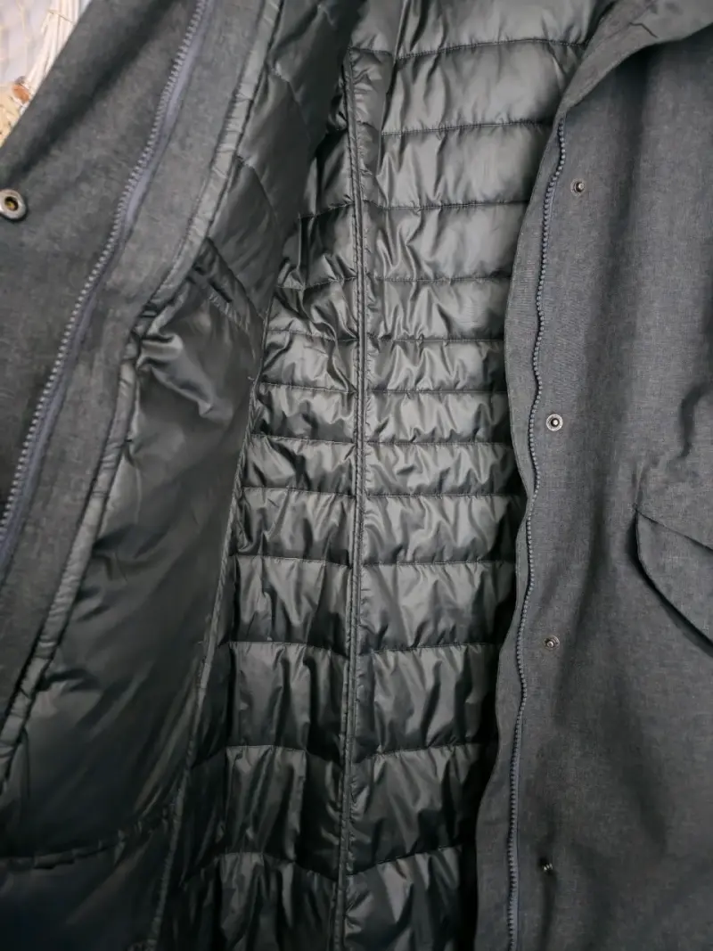 Abrigo impermeable con capucha Patagonia gris - 3