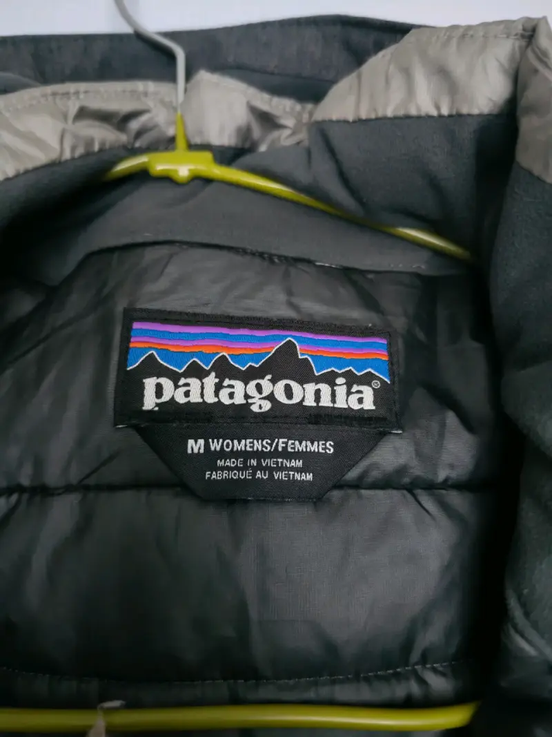 Abrigo impermeable con capucha Patagonia gris - 5