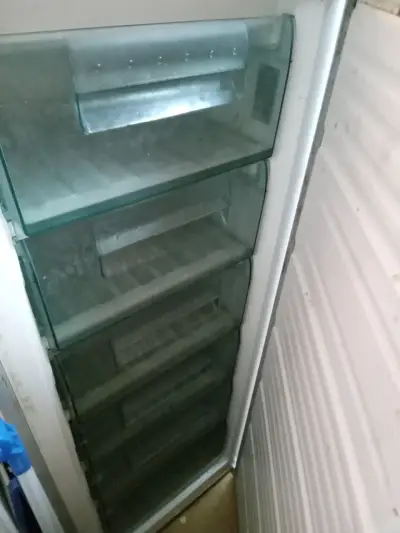 Refrigerador Fensa con llave y eficiencia. Poco us - miniatura 2