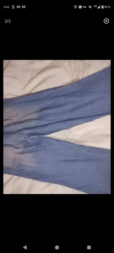 Jeans acampanados de mezclilla azul - miniatura 2