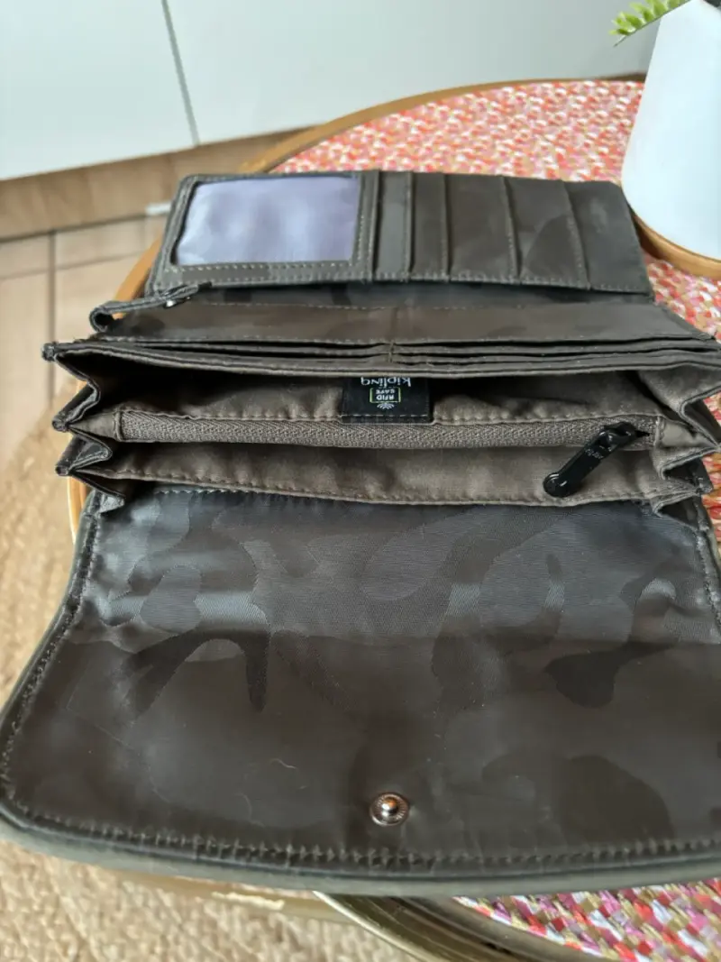 Billetera Kipling RFID Safe color gris - 4