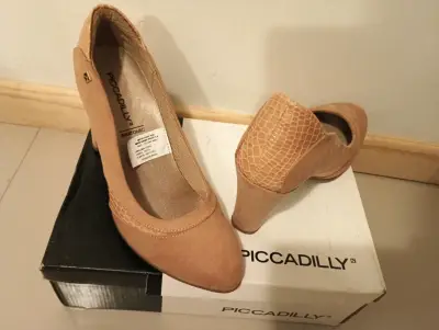 Zapatos de Tacón Beige Piccadilly Anatómicos - miniatura 1