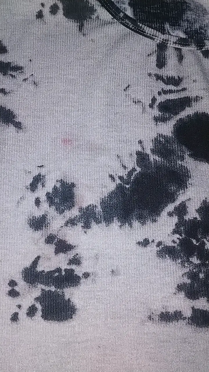 Polera manga larga tie-dye blanco y negro - 3