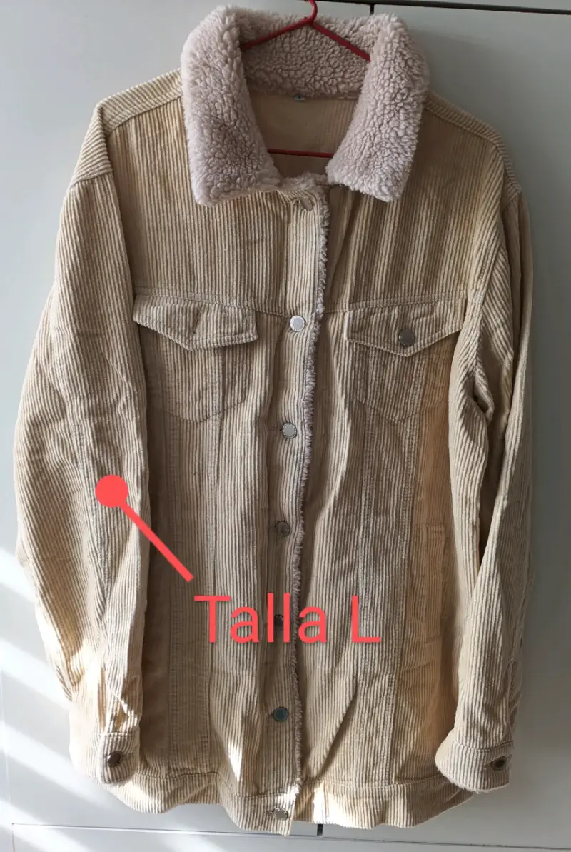 Chaqueta de pana beige con forro de lana