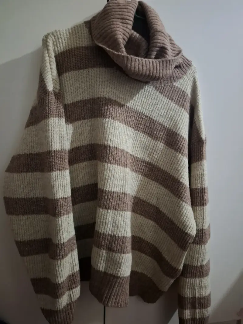 Suéter cuello alto